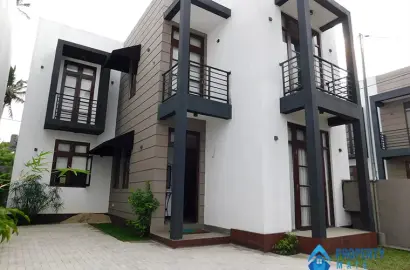 Two storey house for sale in Kelaniya Odiliya Residency