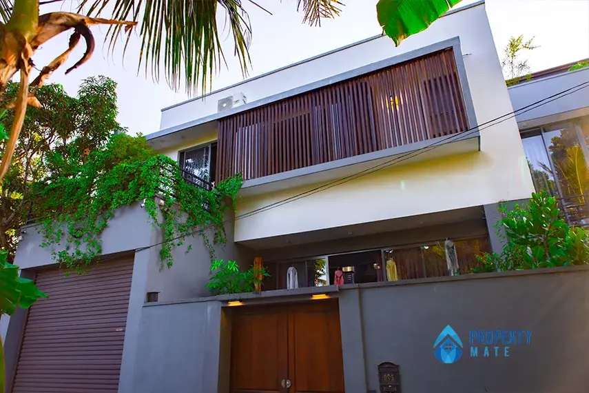 Two story luxury house for sale in Wellampitiya
